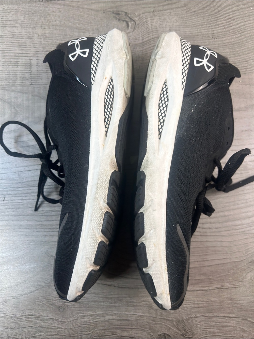 Under Armour Black and White Athletic Sneakers Size 10 Men’s - Picture 7 of 9